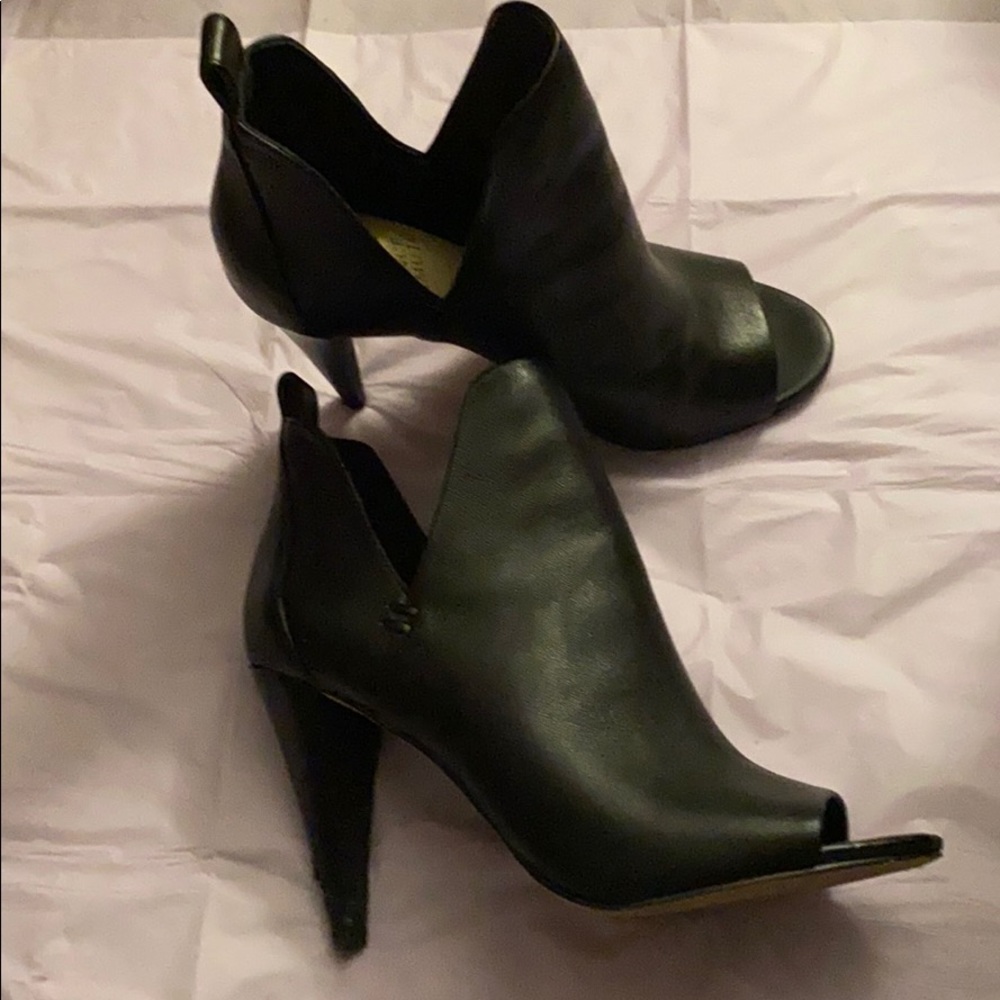 Black heels